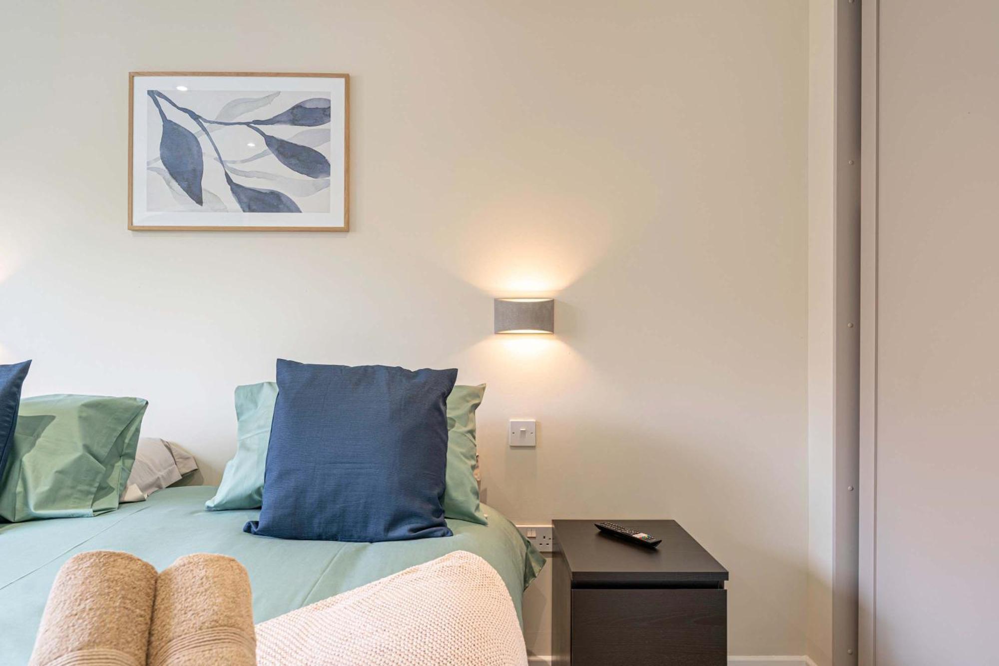 Stylish 2 Bedroom Apartments In Derby Exterior photo
